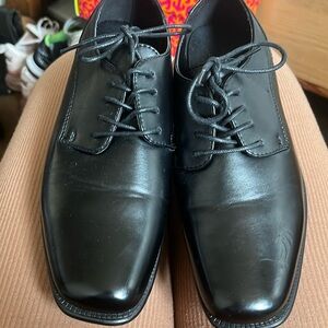 Perry Ellis Portfolio boys black dress shoes size 5
